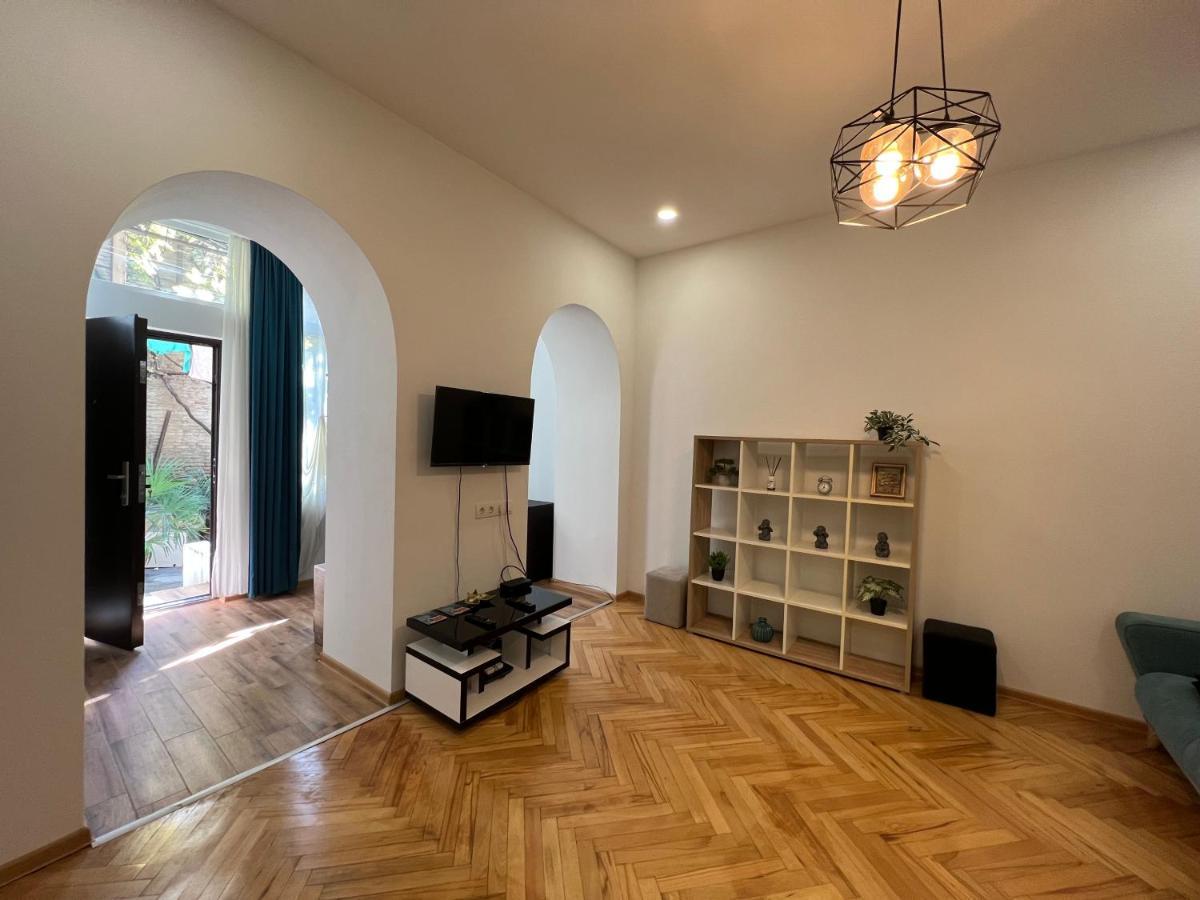 Cosy Apartment In Tbilisi Centre Dış mekan fotoğraf